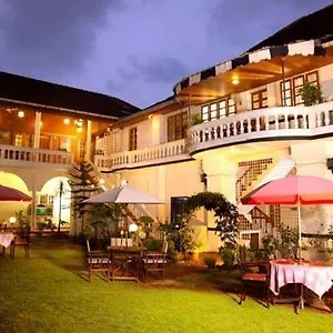 *** Hotel Heritage India